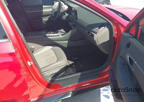 2021 Hyundai Sonata Sel Plus z USA, uszkodzony, nr VIN 5NPEJ4J27MH107470